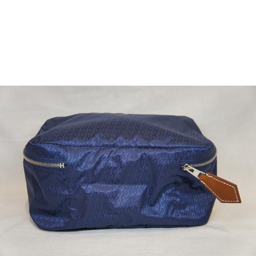 HERMES エルメス/ロゴウースドゥヴォワヤージュPM／ナイロンポーチネイビー//SAランク/92