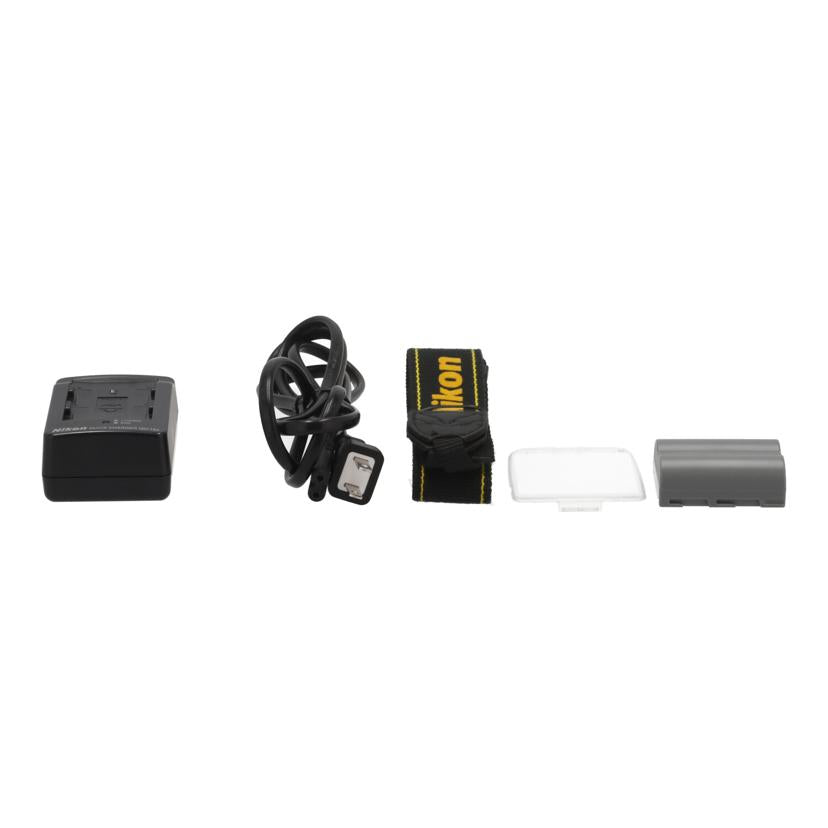 Nikon ニコン　/デジタル一眼　ボディ/D200 ﾎﾞﾃﾞｨ//2003698/Bランク/62