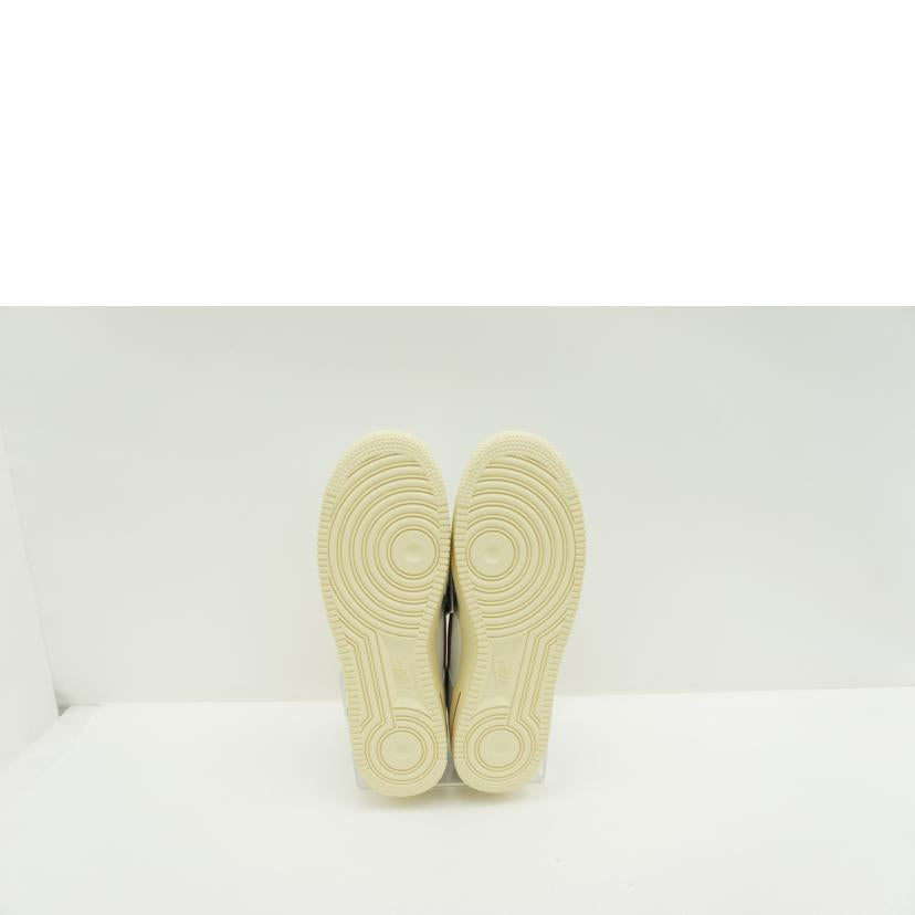 NIKE ナイキ/WMNS AIR FORCE 1 ’07 SE/DV7584-001//SAランク/09