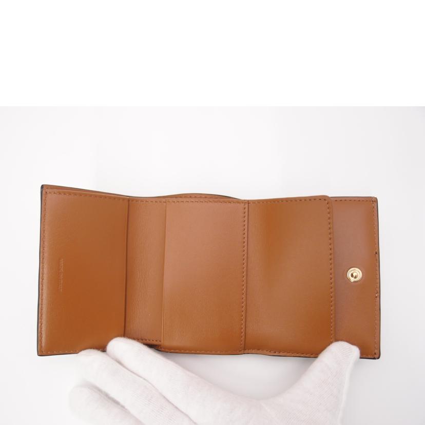 CELINE セリーヌ/トリオンフフォールデッドコンパクト財布／ブラウン/10D722BZ9//SAランク/69