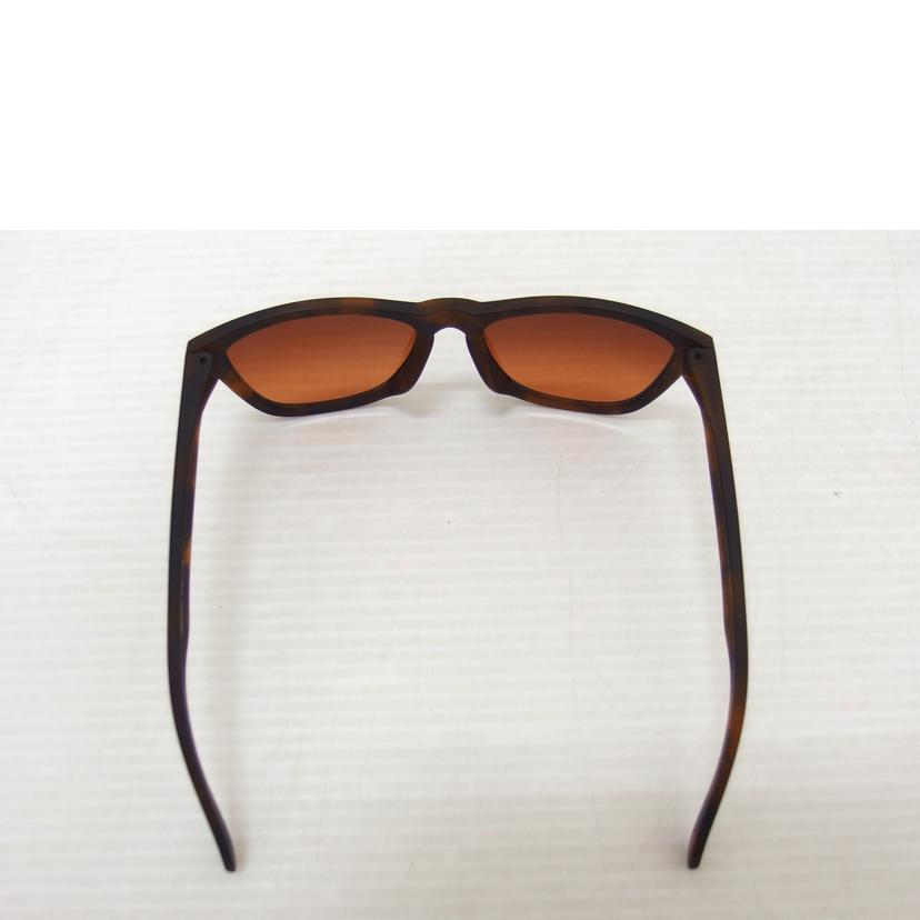 OAKLEY オークリー/サングラス/OO9245-D154//Bランク/88
