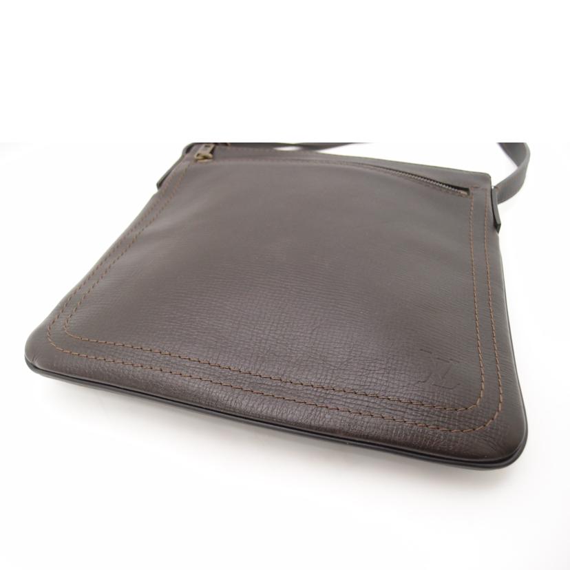 LOUIS　VUITTON ルイヴィトン　/ポシェットフャウニー／ユタ／カフェ/M93452//CT2***/Aランク/69