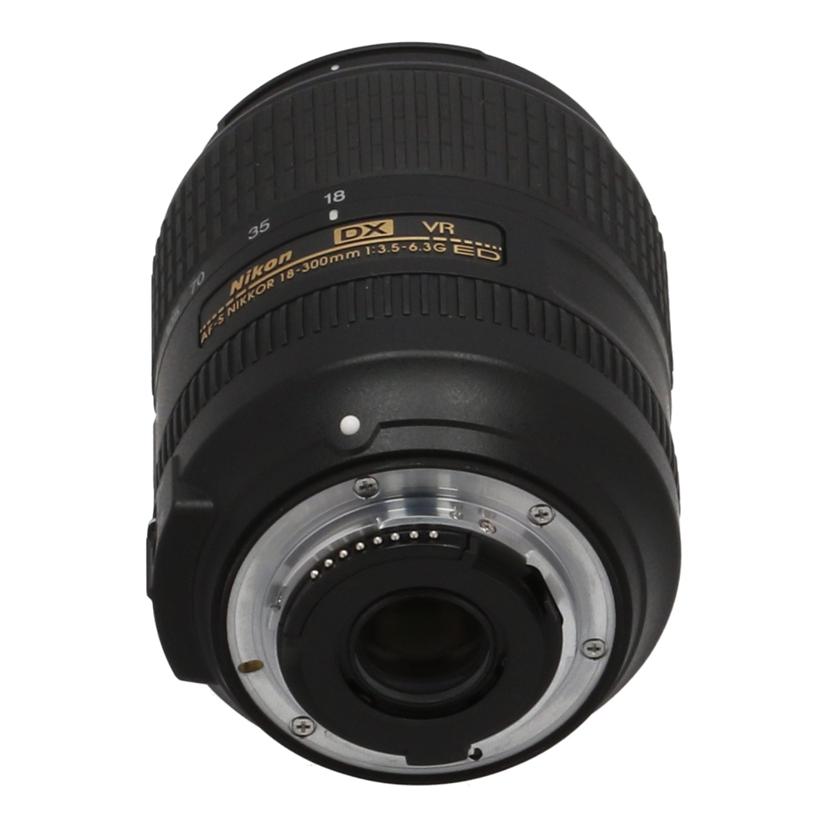 Nikon ニコン/交換レンズ/18－300mm/AF-S DX 18-300mm f3.5-6.3G ED VR//2207181/ABランク/69