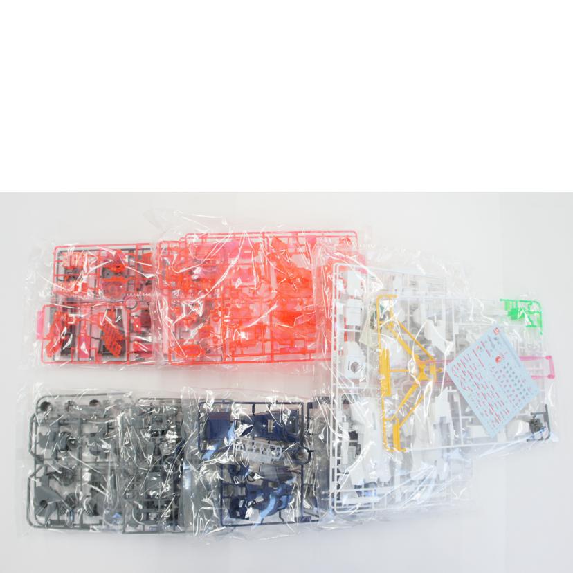 BANDAI　SPIRITS バンダイスピリッツ/1／48　メガサイズモデル　RX－0　ユニコーンガンダム（デストロイモード）　プラモデル「機動戦士ガンダムUC」//Aランク/01