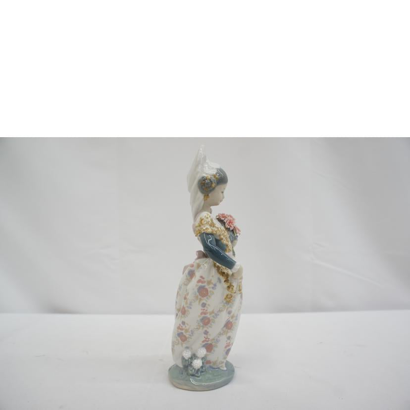 Playful 家具、インテリア LLADRO リヤドロ/バレンシアの少女/陶器人形