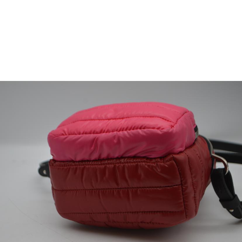 MONCLER モンクレール /キリアPM/レッド×ピンク/D209A0065800 68950//XCO*********/ABランク/89