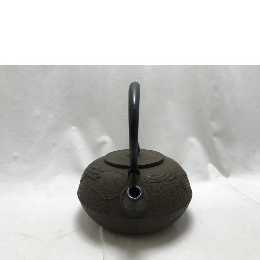 及春鋳造所 及春鋳造所/南部鉄瓶　雲竜型　1．3L//Sランク/51