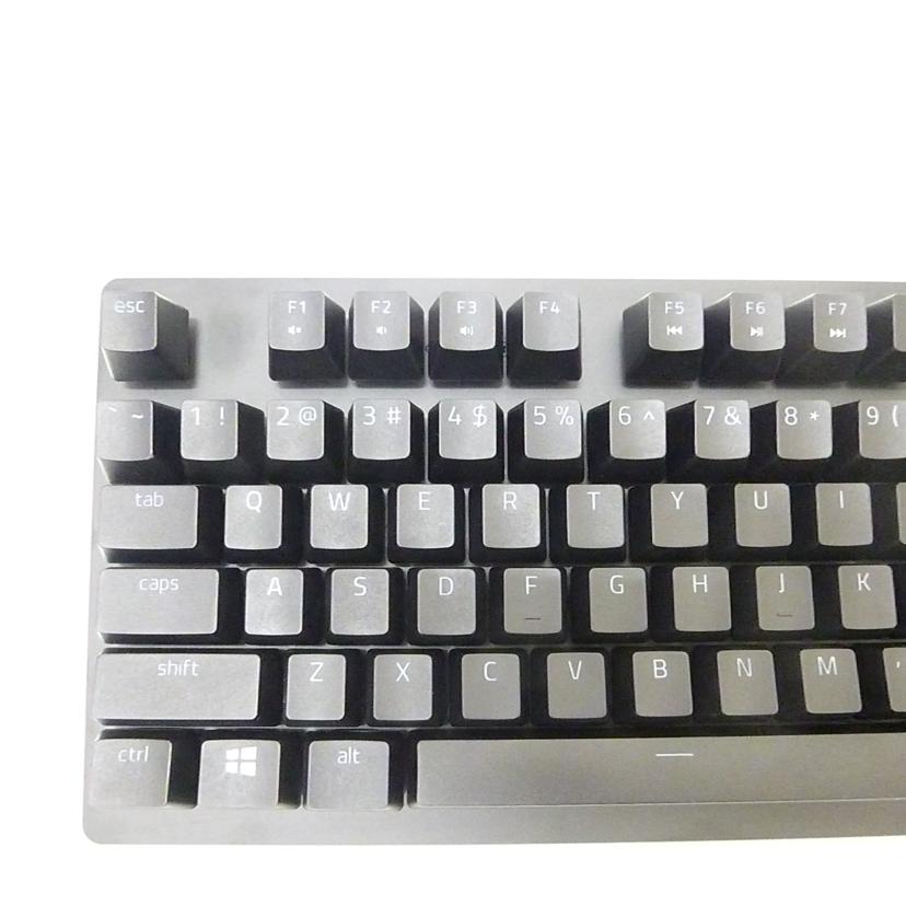 RAZER レイザー/有線ゲーミングキーボード/RZ03-03940100-R3M1//PM2211F58500807/Bランク/88