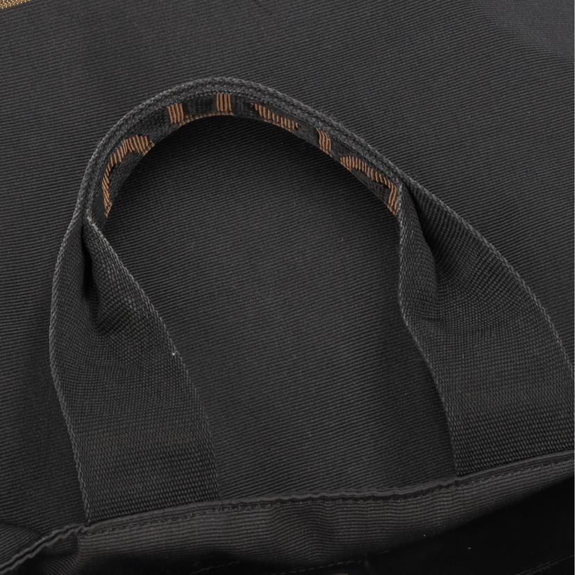 FENDI フェンディ/ナイロン／ロゴバケツ型トートバッグ／ブラック/26526//099/ABランク/18
