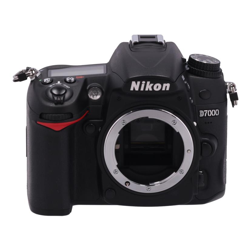 Nikon ニコン　/デジタル一眼　レンズキット/D7000 18-200 VR II ﾚﾝｽﾞｷｯﾄ//2055929/Bランク/21
