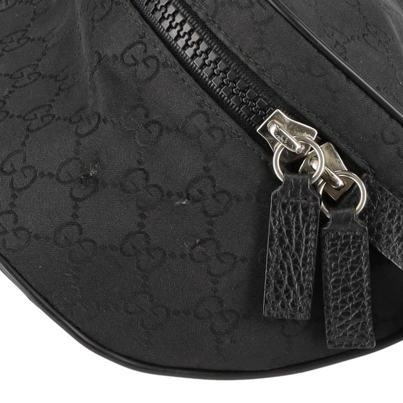 GUCCI/GGナイロン／ウエストバッグ／ボディバッグ/449182//527***/Bランク/19
