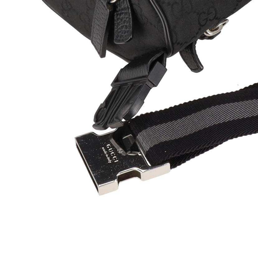 GUCCI/GGナイロン／ウエストバッグ／ボディバッグ/449182//527***/Bランク/19