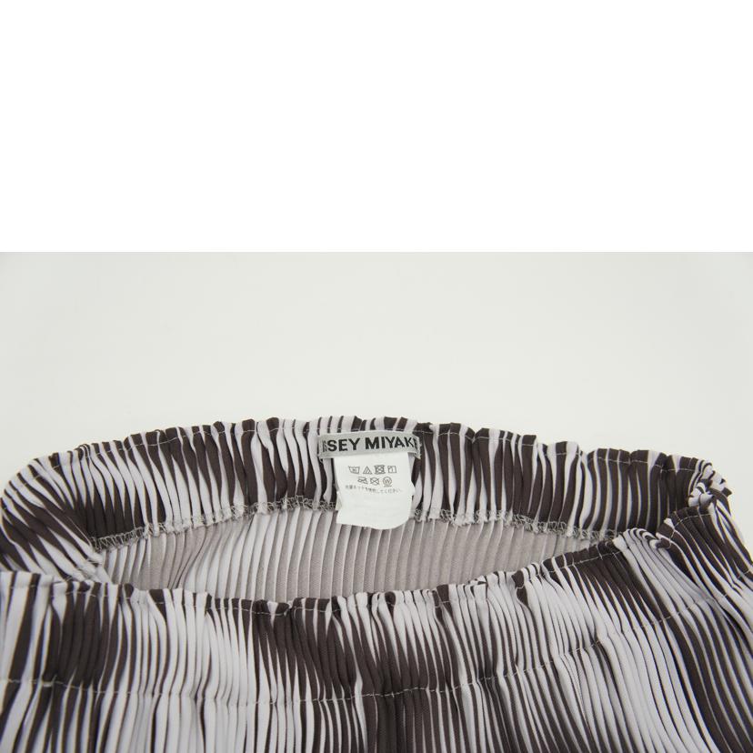 ISSEY　MIYAKE イッセイミヤケ/ISSEY　プリーツロングスカート/IM51FG642//ｻｲｽﾞ:2/Aランク/91