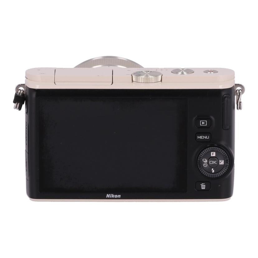 Nikon ニコン　/ミラーレス一眼レンズキット/Nikon 1 J3 ﾚﾝｽﾞｷｯﾄ//25002285/Bランク/82