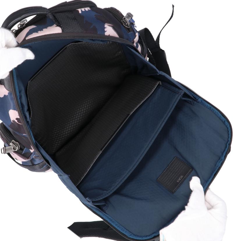 TUMI トゥミ バックパック 迷彩柄 大容量 ブルー 222388BCM2 TUMI トゥミ バックパック 迷彩柄 大容量 ブルー 222388BCM2