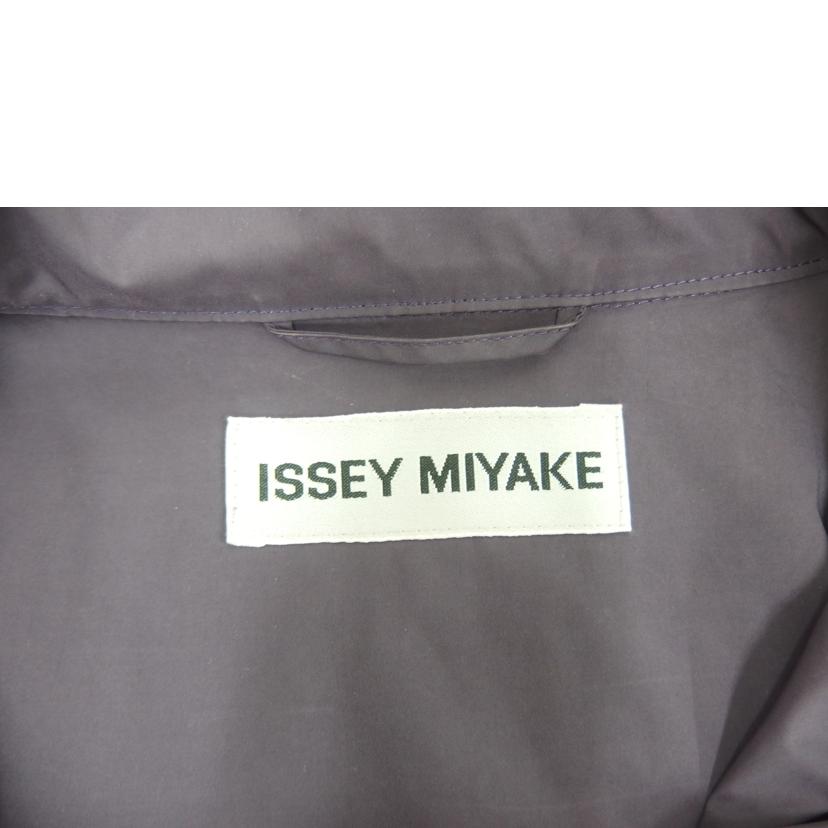 ISSEY　MIYAKE　 イッセイミヤケ/ISSEY　MIYAKE　　デザイントレンチコート／パープル/IM83FA507//ABランク/82