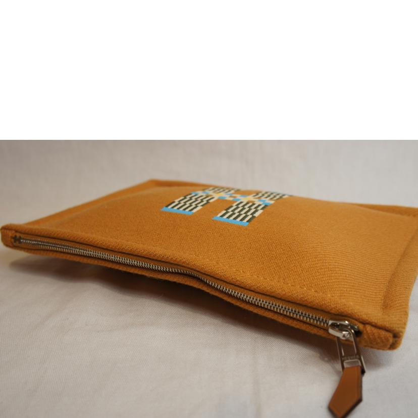 HERMES エルメス/フラットポーチPM／Hナッテ／ウール100％／内側コットン100％//SAランク/92