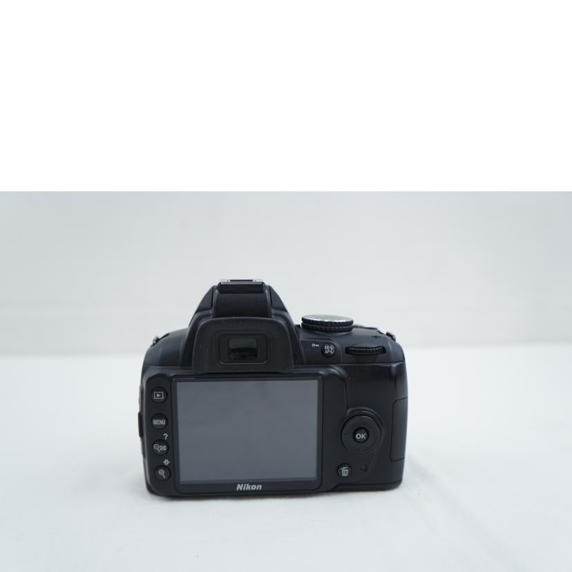 Nikon ニコン/デジタル一眼キット／D3000＋18－55/D3000+18-55//2057106/ABランク/67