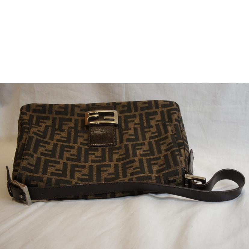 FENDI フェンディ/ズッカ柄マンマバケットワンショルダー//Aランク/92