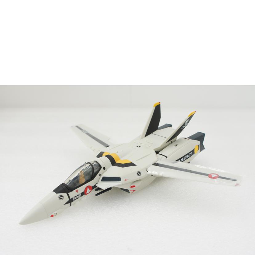 YAMATO やまと/完全変形　1／60　VF－1S　ロイ・フォッカー機　オプションパーツ付　超時空要塞マクロス　愛・おぼえていますか」　やまとマクロスシリーズ　塗装済完成品//ABランク/01