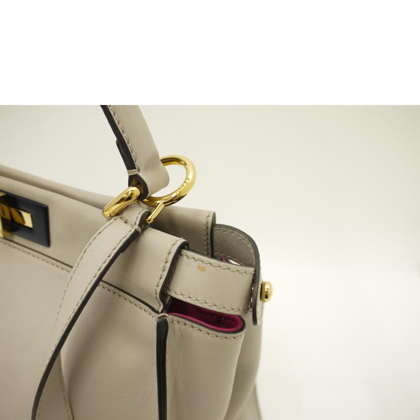 FENDI フェンディ/ピーカブーミディアム2wayハンド／グレージュ系/8BN290 3ZN//Aランク/69