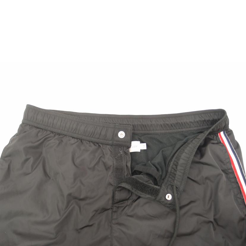 MONCLER モンクレール/MOXER　MAREショートパンツ/F10912C707700  53326//Aランク/69