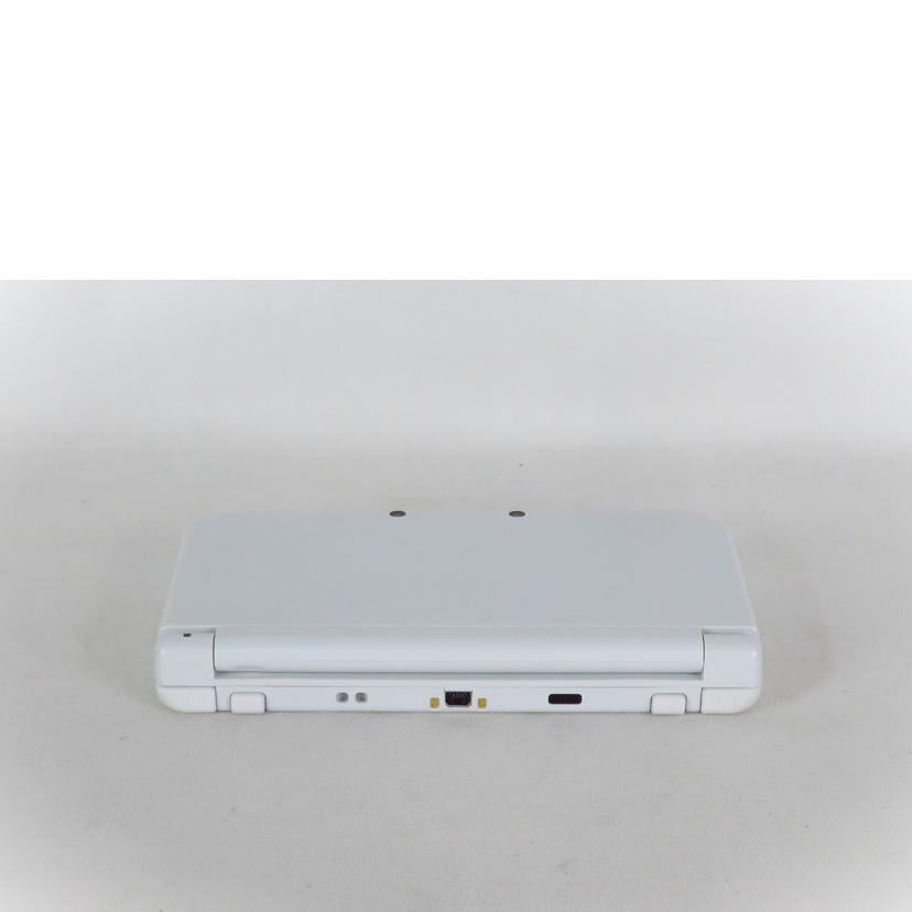 Ｎｉｎｔｅｎｄｏ 任天堂/ｎｅｗニンテンドー３ＤＳ　ＬＬ　／　パールホワイト/RED-001//QJF133811733/Bランク/81
