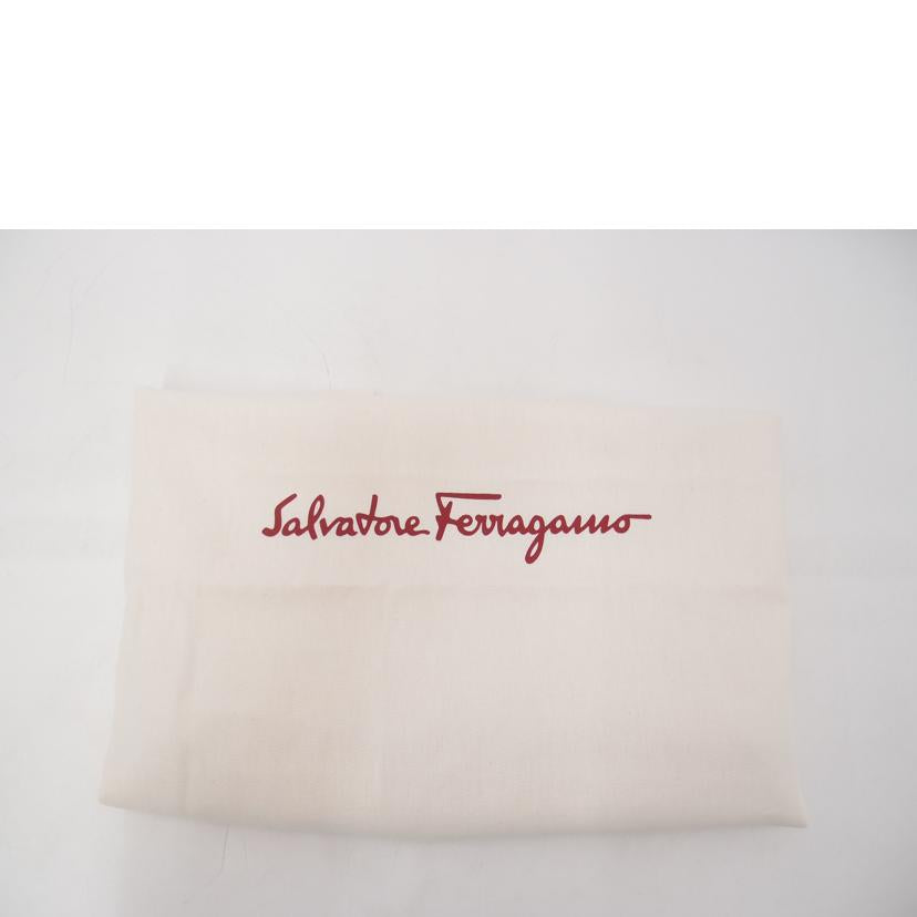 Ferragamo フェラガモ/エイミートート／ブラック/21 F216//Aランク/69