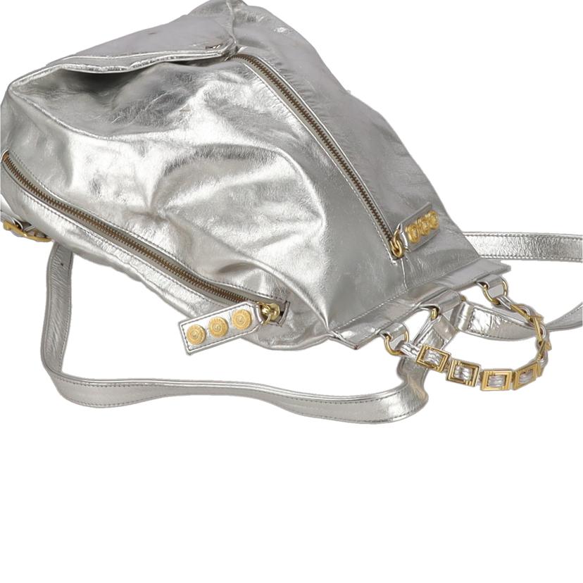 GIANNI　VERSACE ジャンニヴェルサーチ /ゴールド金具／メタリックシルバー／リュック//ABランク/18
