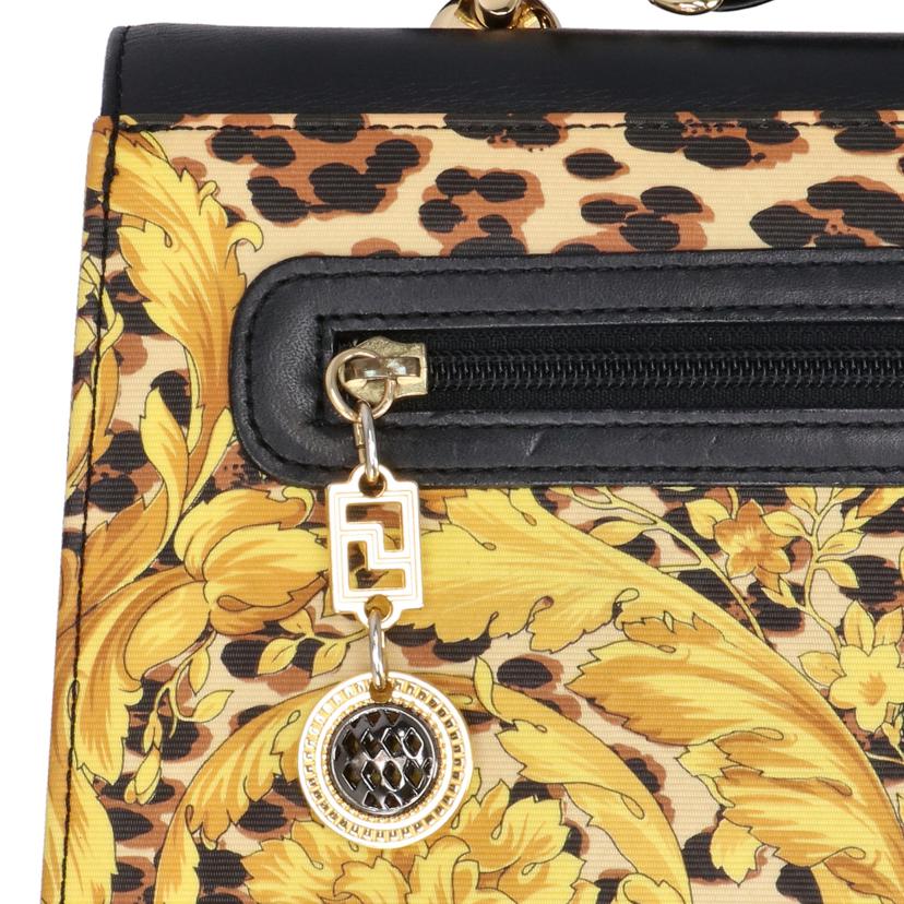 GIANNI　VERSACE ジャンニヴェルサーチ/2WAYショルダーバッグ／レオパード柄//ABランク/18
