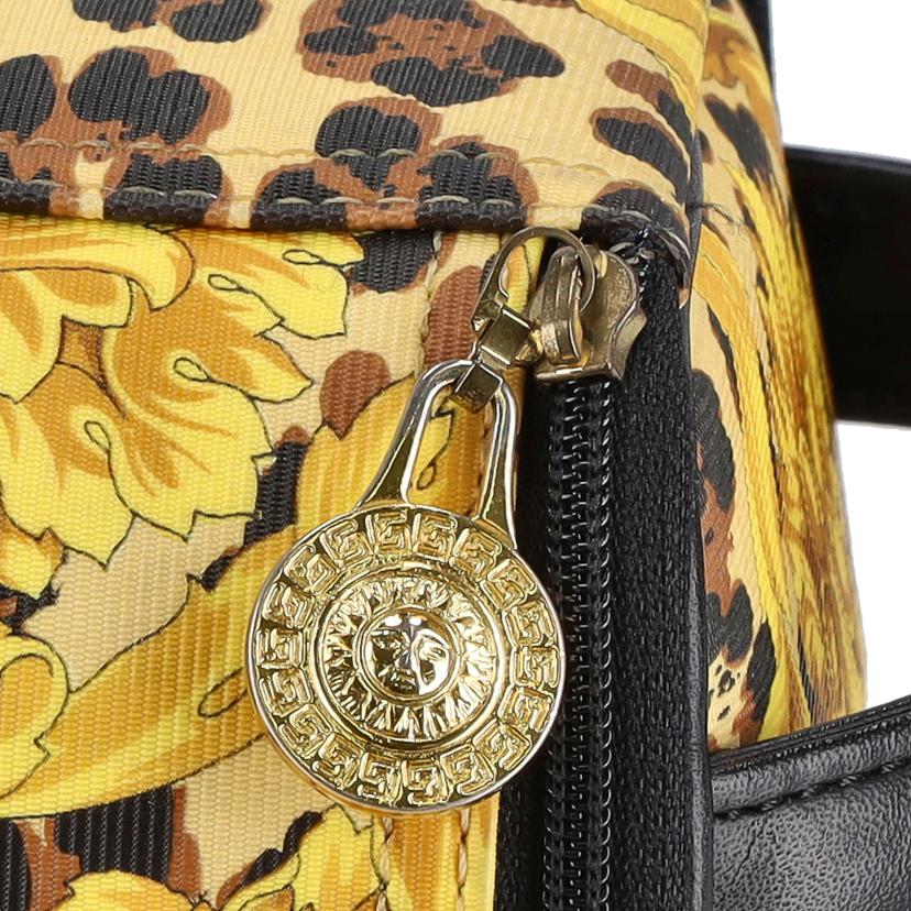 GIANNI　VERSACE　 ジャンニヴェルサーチ /ミニポーチ／コスメポーチ／レオパード//ABランク/18