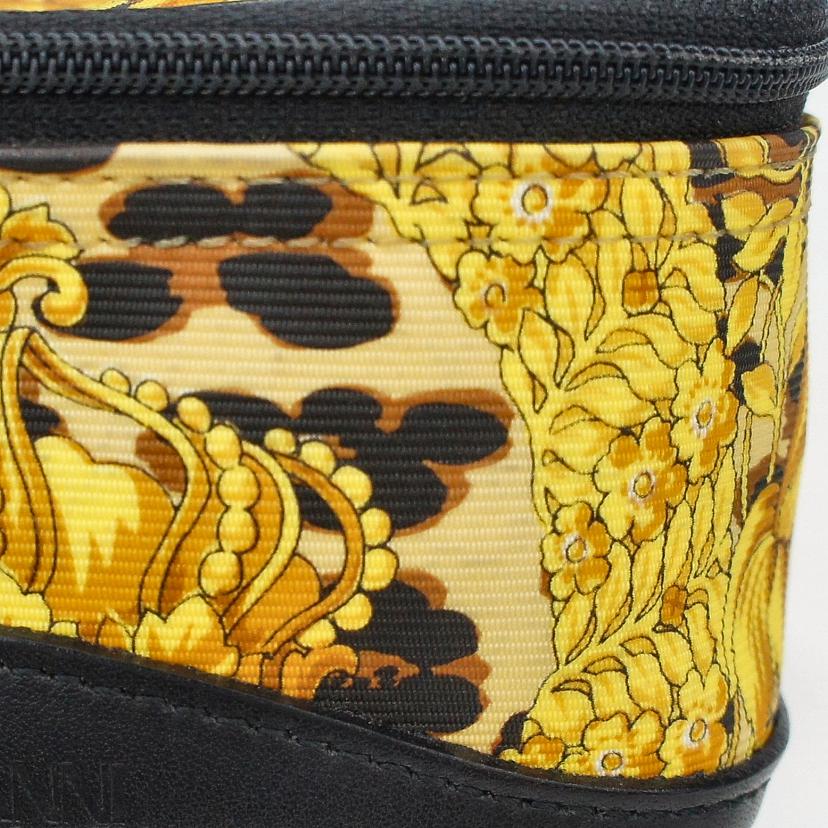 GIANNI　VERSACE　 ジャンニヴェルサーチ /ミニポーチ／コスメポーチ／レオパード//ABランク/18