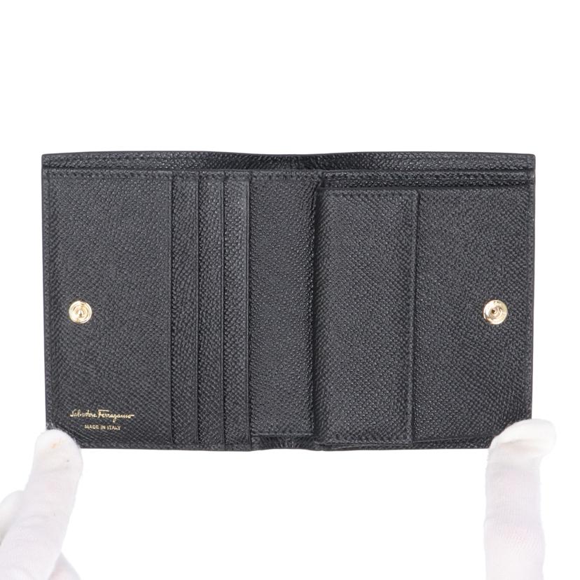 S．Ferragamo フェラガモ/フェラガモ／2つ折り財布GP金具/IY-220656//SAランク/93