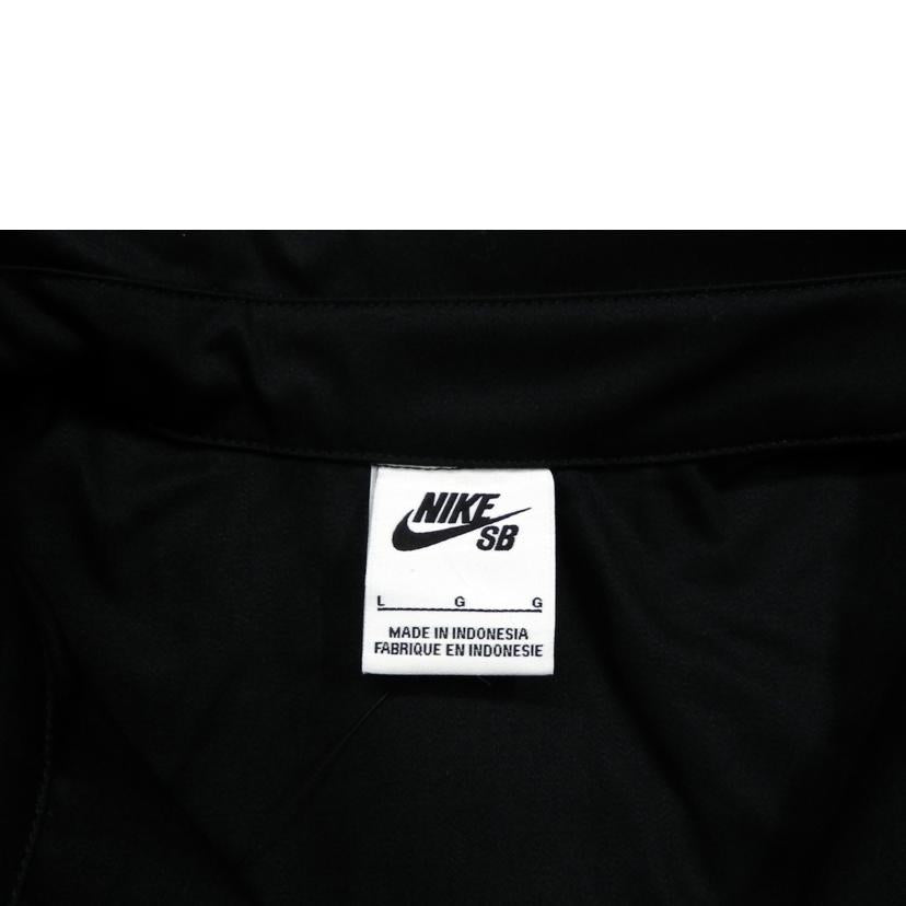 NIKE ナイキ/LOOSE　Fitシャツ　／　ブラック/FQ0398-010//Sランク/81