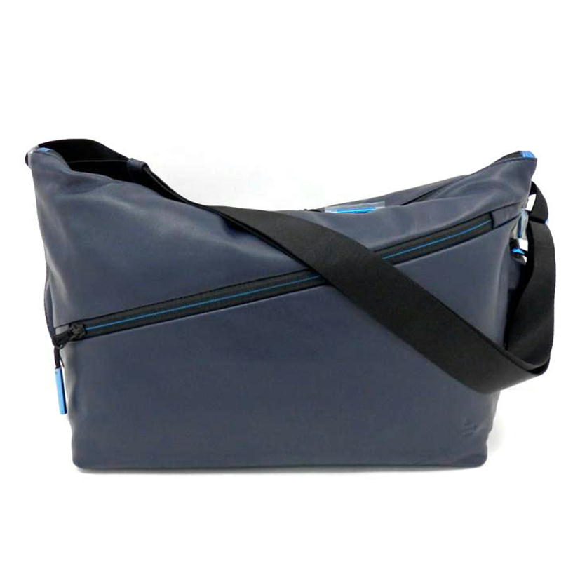 LANVIN　en　Blue ランバンオンブルー/レザーショルダーバッグ//Aランク/77
