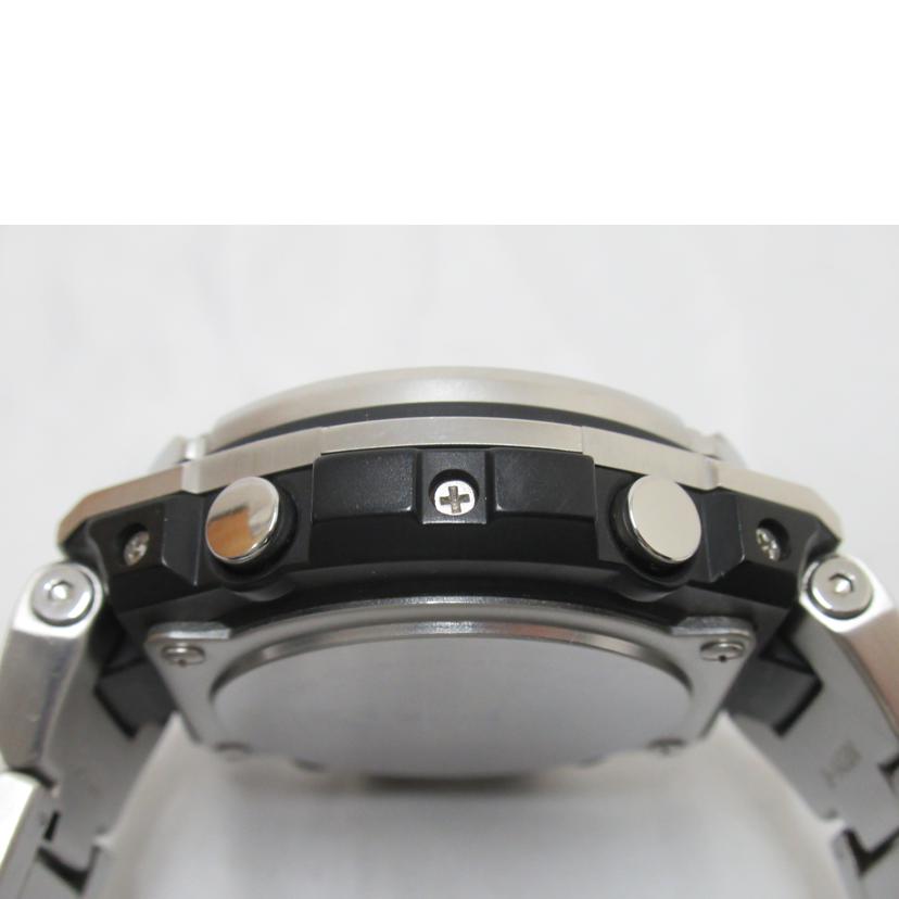CASIO/G－SHOCK／Gスチール／電波ソーラー/GST-W110D//Bランク/63