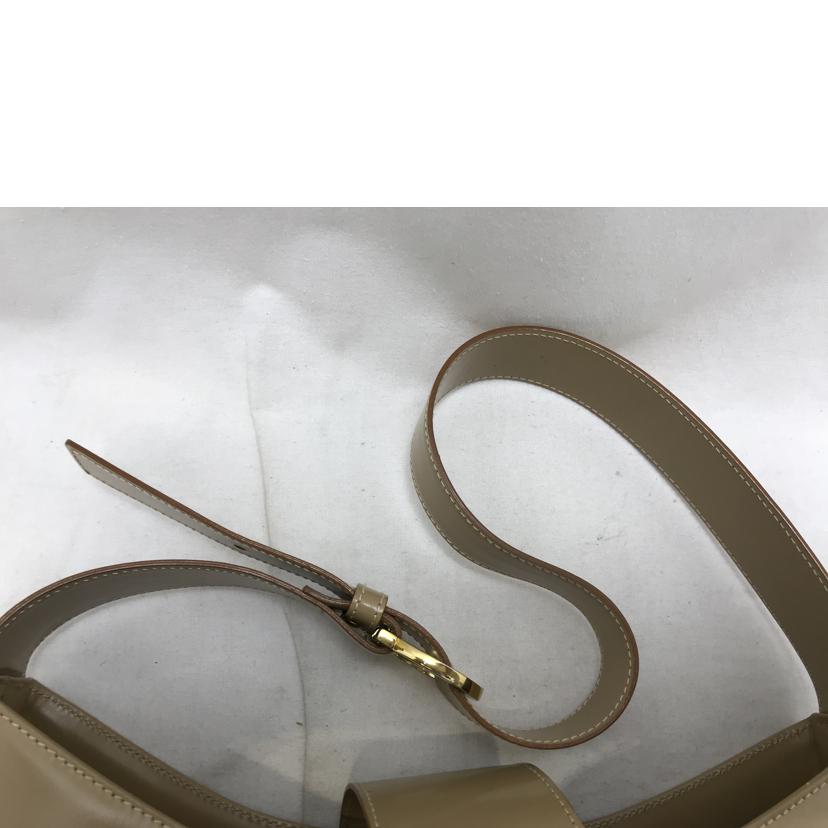 Salvatore　Ferragamo サルバトーレ　フェラガモ/ガンチーニ　ワンショルダーバッグ/AG-21//866*/Bランク/51