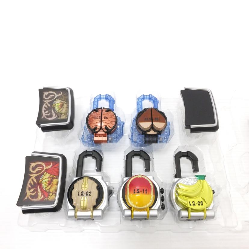 BANDAI バンダイ/コンプリートセレクションモディフィケーション　ロックシード　チームバロンセット　｢仮面ライダー鎧武｣　プレミアムバンダイ限定/2560228//ABランク/88