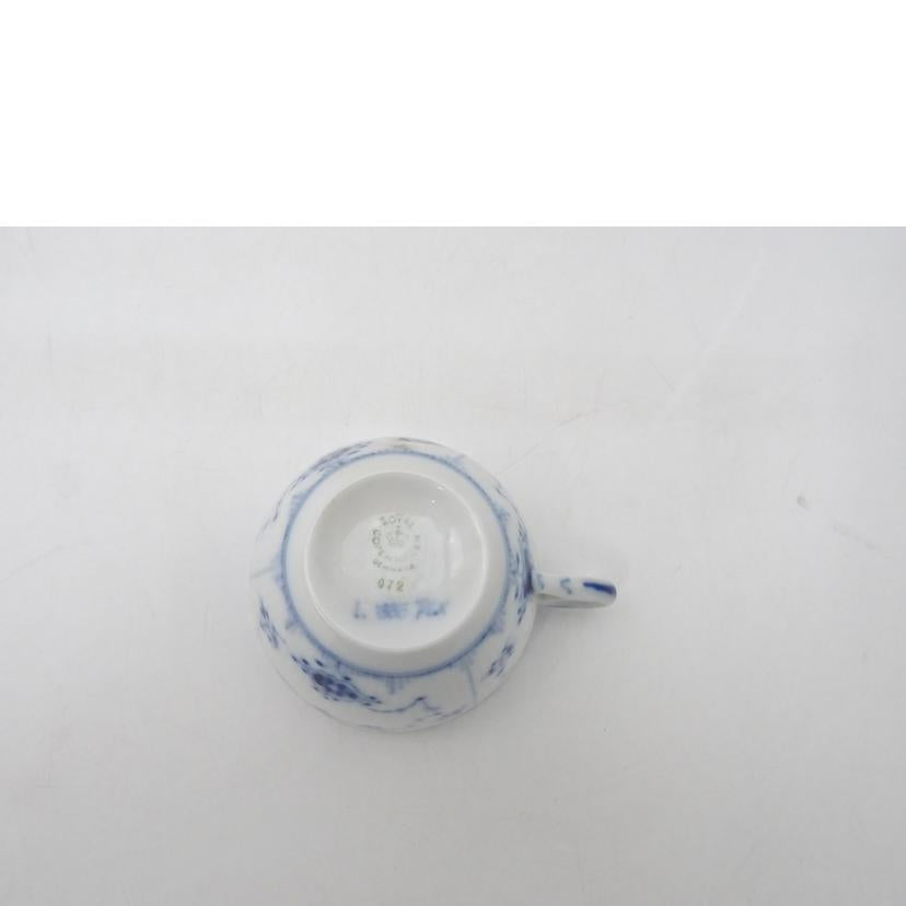 ロイヤルコペンハーゲン ロイヤルコペンハーゲン/ブルーフルーテッド　ハーフレース　カップ＆ソーサー//SAランク/69