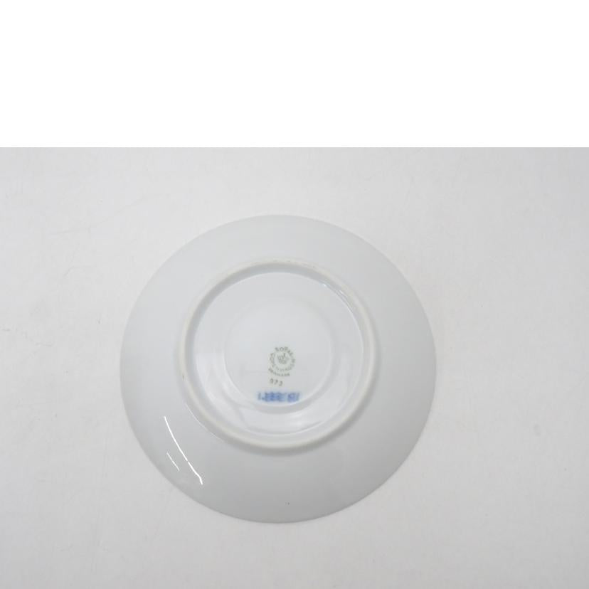 ロイヤルコペンハーゲン ロイヤルコペンハーゲン/ブルーフルーテッド　ハーフレース　カップ＆ソーサー//SAランク/69