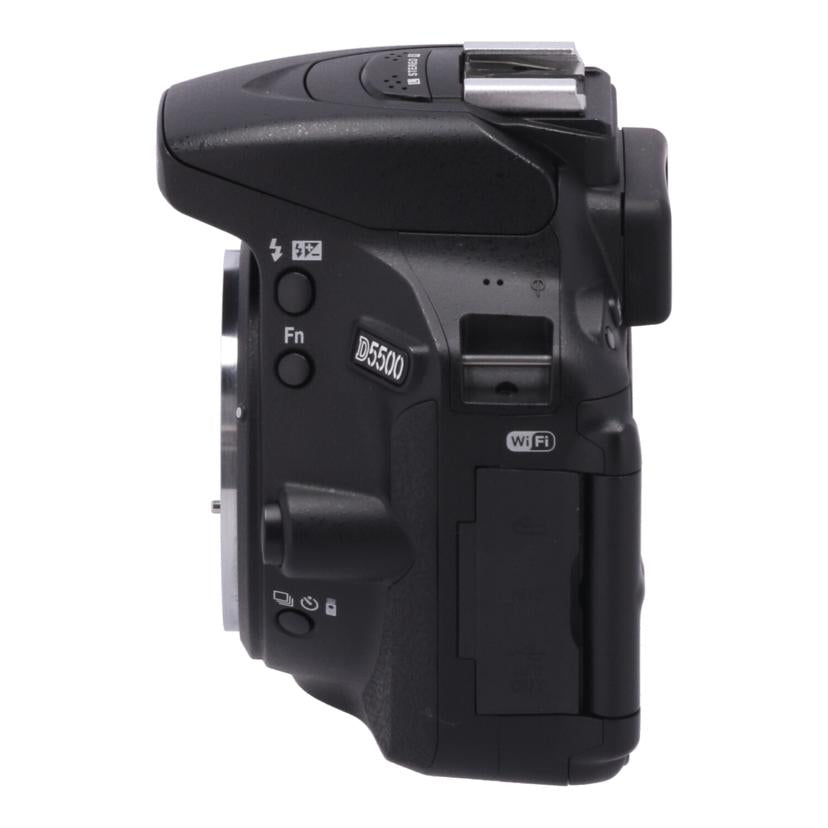 Nikon ニコン　/デジタル一眼　ダブルズームキット/D5500 ﾀﾞﾌﾞﾙｽﾞｰﾑｷｯﾄ//2106177/Bランク/62