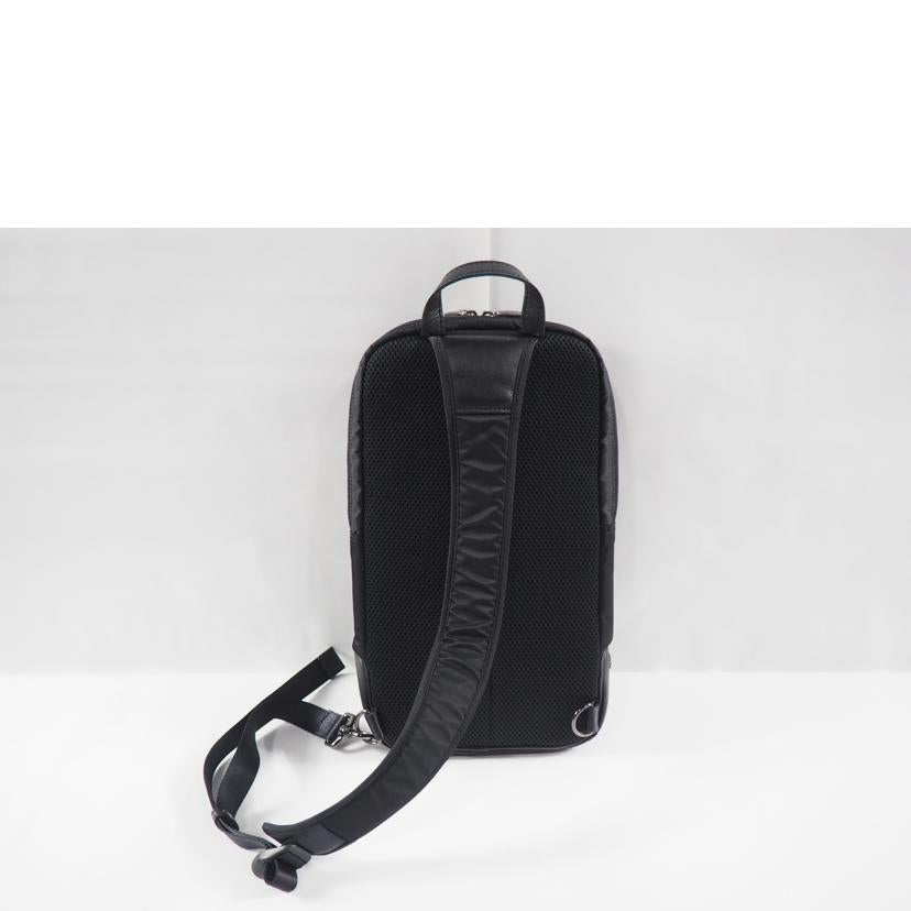 ＺＥＲＯＨＡＬＬＩＢＵＲＴＯＮ　 ゼロハリバートン/ワンショルダーバッグ//Bランク/79