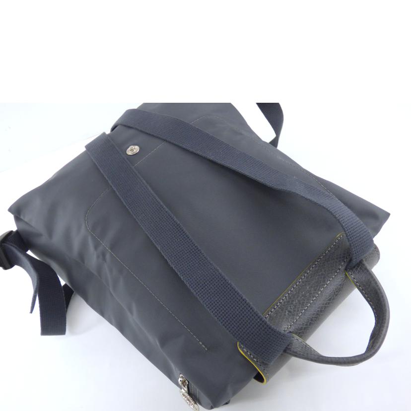 LONGCHAMP ロンシャン/ナイロン折り畳みリュック//Aランク/64