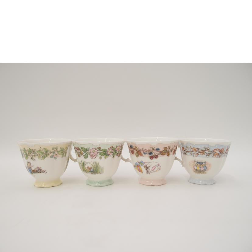 ROYAL　DOULTON ロイヤルドルトン/ブランブリーヘッジ　フォーシーズン　カップ＆ソーサー4客セット／食器／インテリア/BRAMBLY HEDGE FOUR SEASONS COLLECTION//SAランク/69