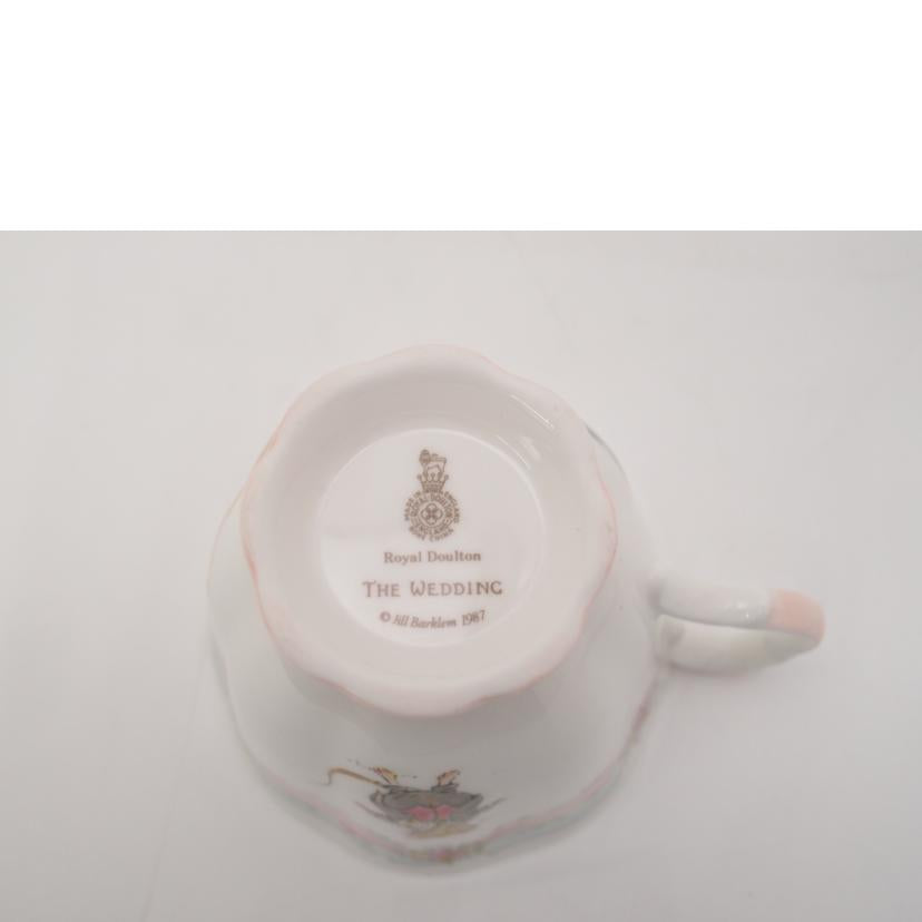 ROYAL　DOULTON ロイヤルドルトン/ブランブリーヘッジ　ウェディング　カップ＆ソーサー／食器／インテリア/BRAMBLY HEDGE THE WEDDING//SAランク/69