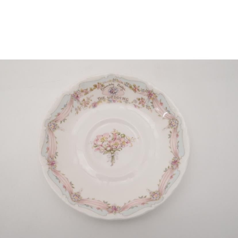 ROYAL　DOULTON ロイヤルドルトン/ブランブリーヘッジ　ウェディング　カップ＆ソーサー／食器／インテリア/BRAMBLY HEDGE THE WEDDING//SAランク/69