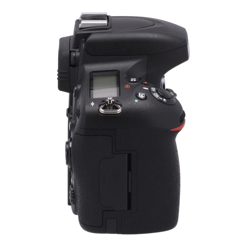 Nikon ニコン　/デジタル一眼　ボディ/D750 ﾎﾞﾃﾞｨ//2026859/Bランク/24