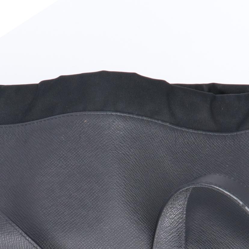 LOUIS　VUITTON ルイヴイトン/カバライト／タイガ／ノワ－ル／2018年秋冬メンズコレクション/M31009//FO4***/Bランク/93