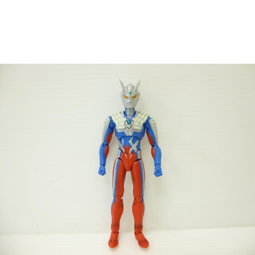 BANDAI バンダイ/ULTRA－ACT　ウルトラマンゼロ　｢大怪獣バトル　ウルトラ銀河伝説　THE　MOVIE｣　初回特典（レオゼロダブルフラッシャーエフェクト）付/2221622//ABランク/88