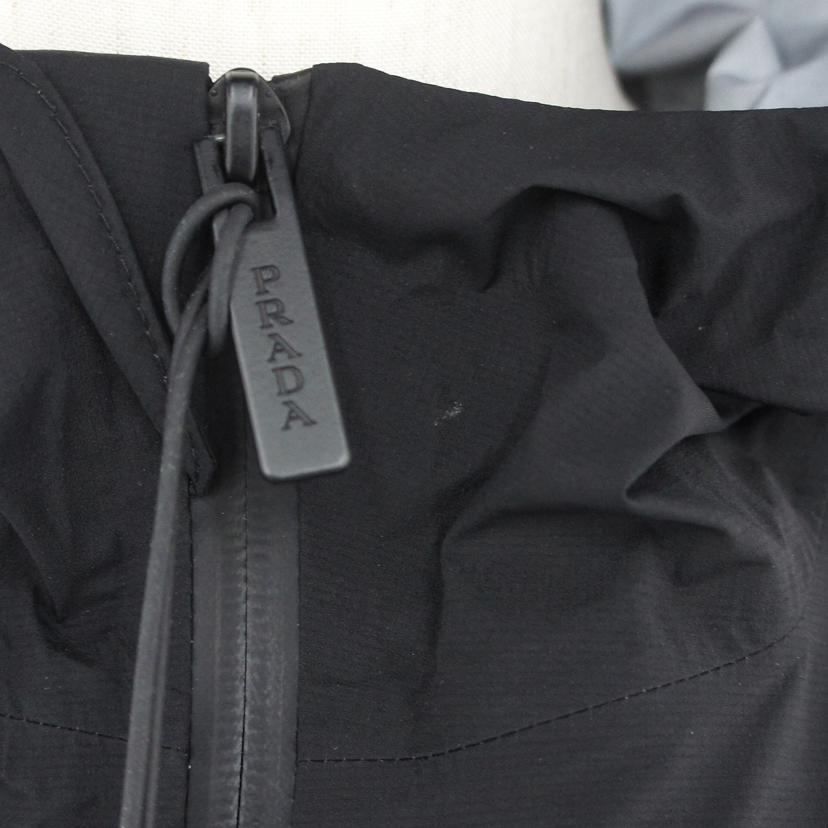 PRADA SPORT プラダスポーツ/リネアロッサ ロゴ/ナイロンベスト/フード付き/ブラック/SGN995//Aランク/18